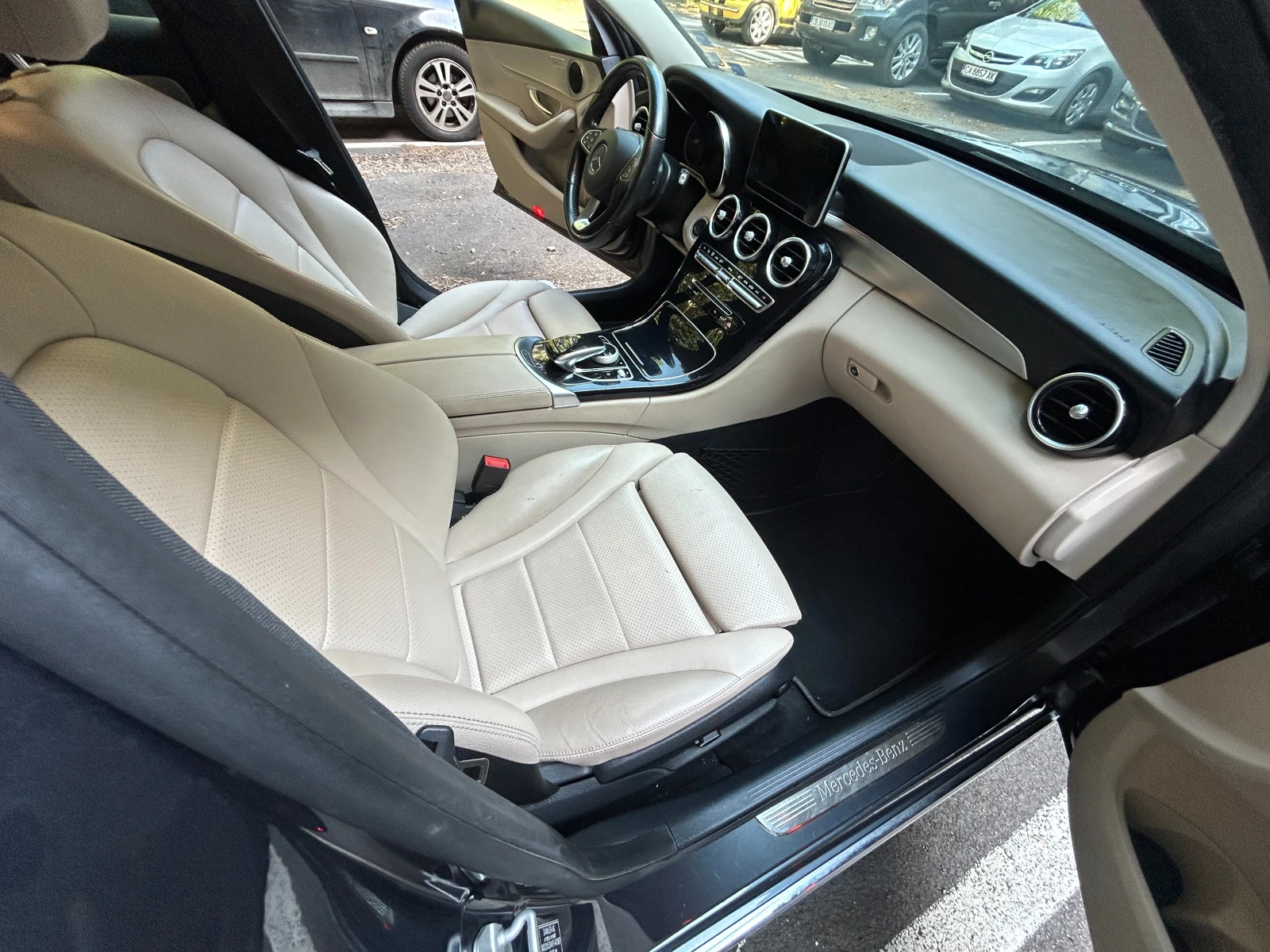 Mercedes-Benz C 220 BLUETEC/7G-Tronic, снимка 11 - Автомобили и джипове - 55213589