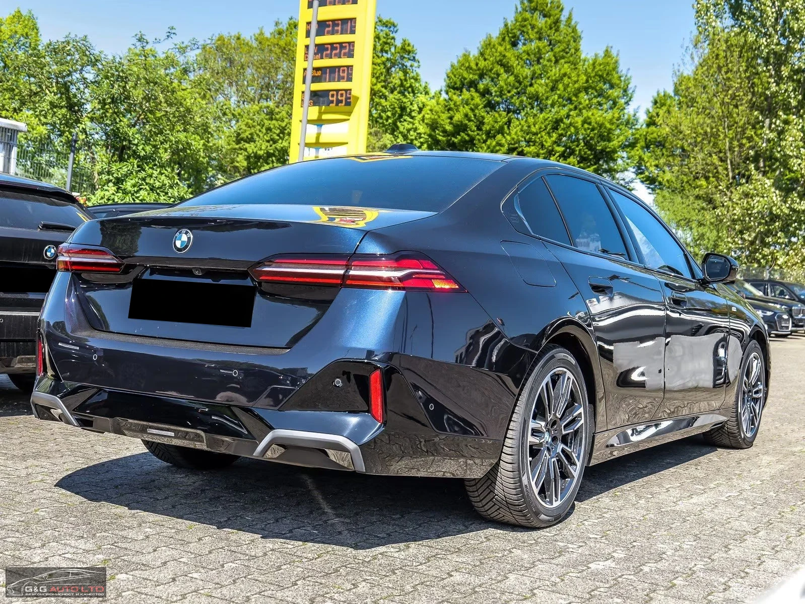 BMW 520 i/190HP/LED/M SPORT/MEMO/CAM/ACC/KLESS/663z, снимка 7 - Автомобили и джипове - 55484212