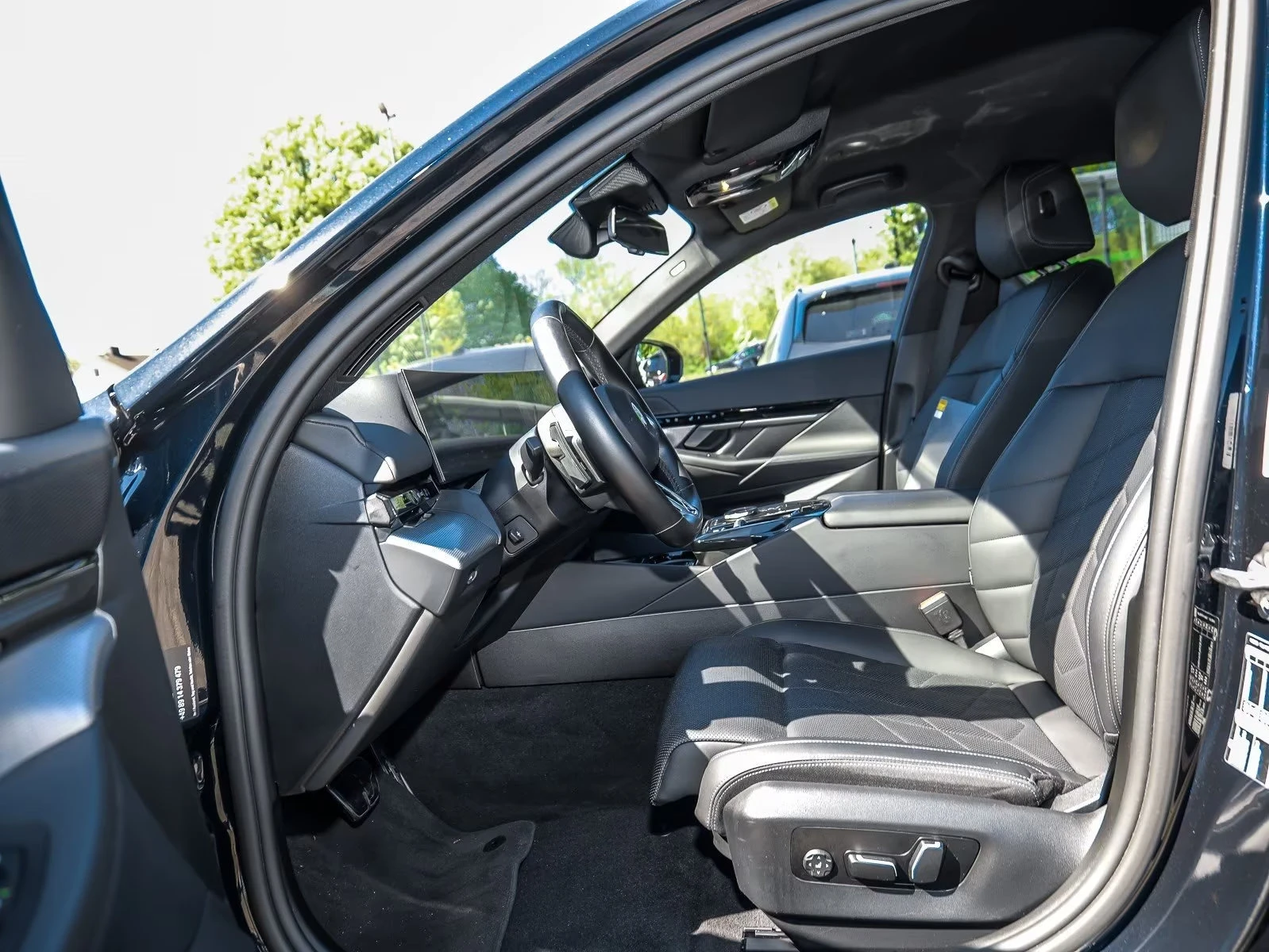 BMW 520 i/190HP/LED/M SPORT/MEMO/CAM/ACC/KLESS/663z, снимка 12 - Автомобили и джипове - 55484212