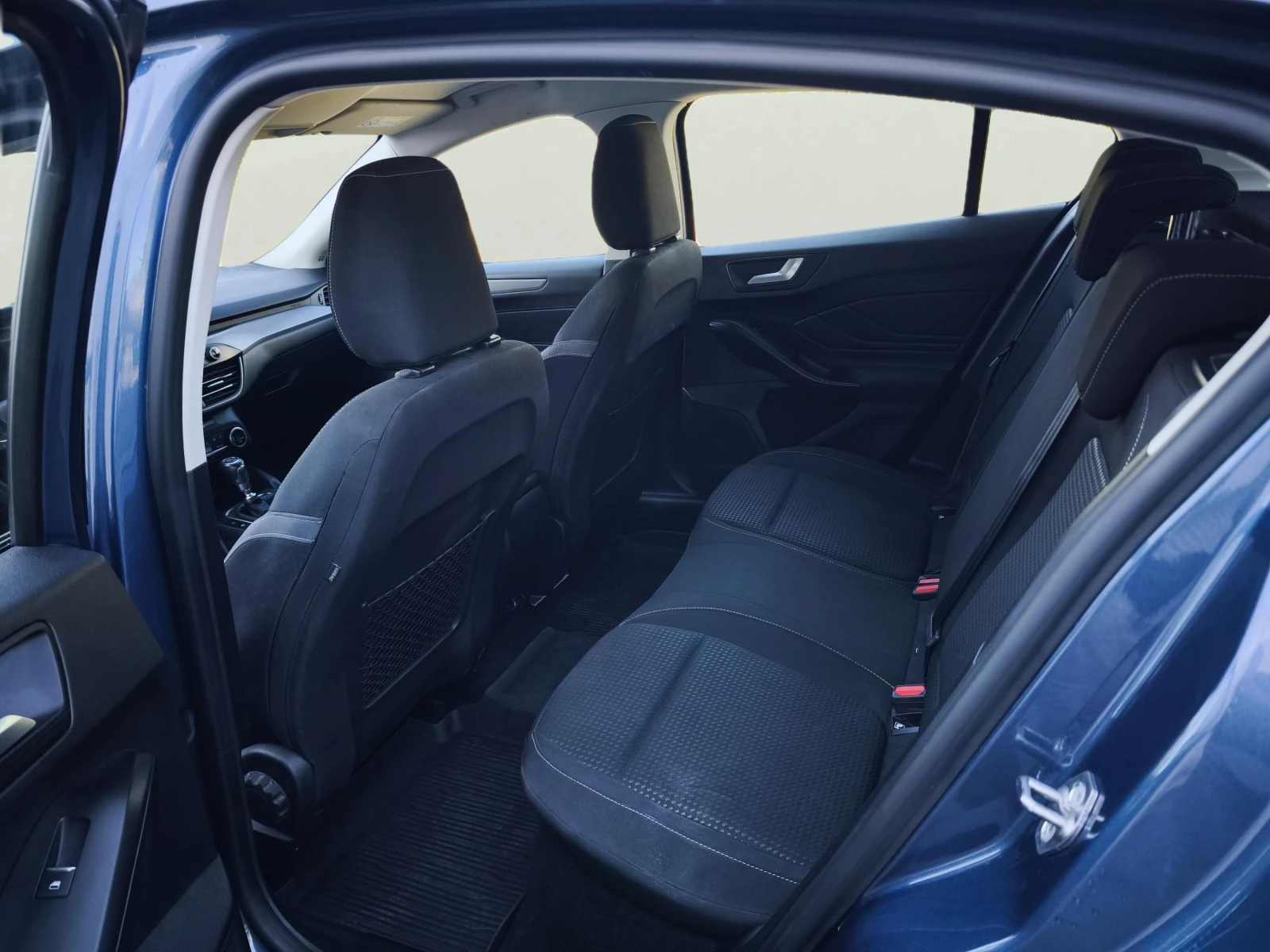 Ford Focus 1.0 EcoBoost, снимка 8 - Автомобили и джипове - 55647341