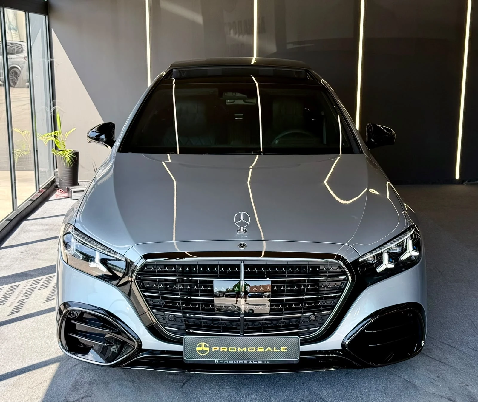 Mercedes-Benz S 580 e 4M L AMG* FirstCl* Burm* Pano* Full* ЛИЗИНГ, снимка 2 - Автомобили и джипове - 55687086