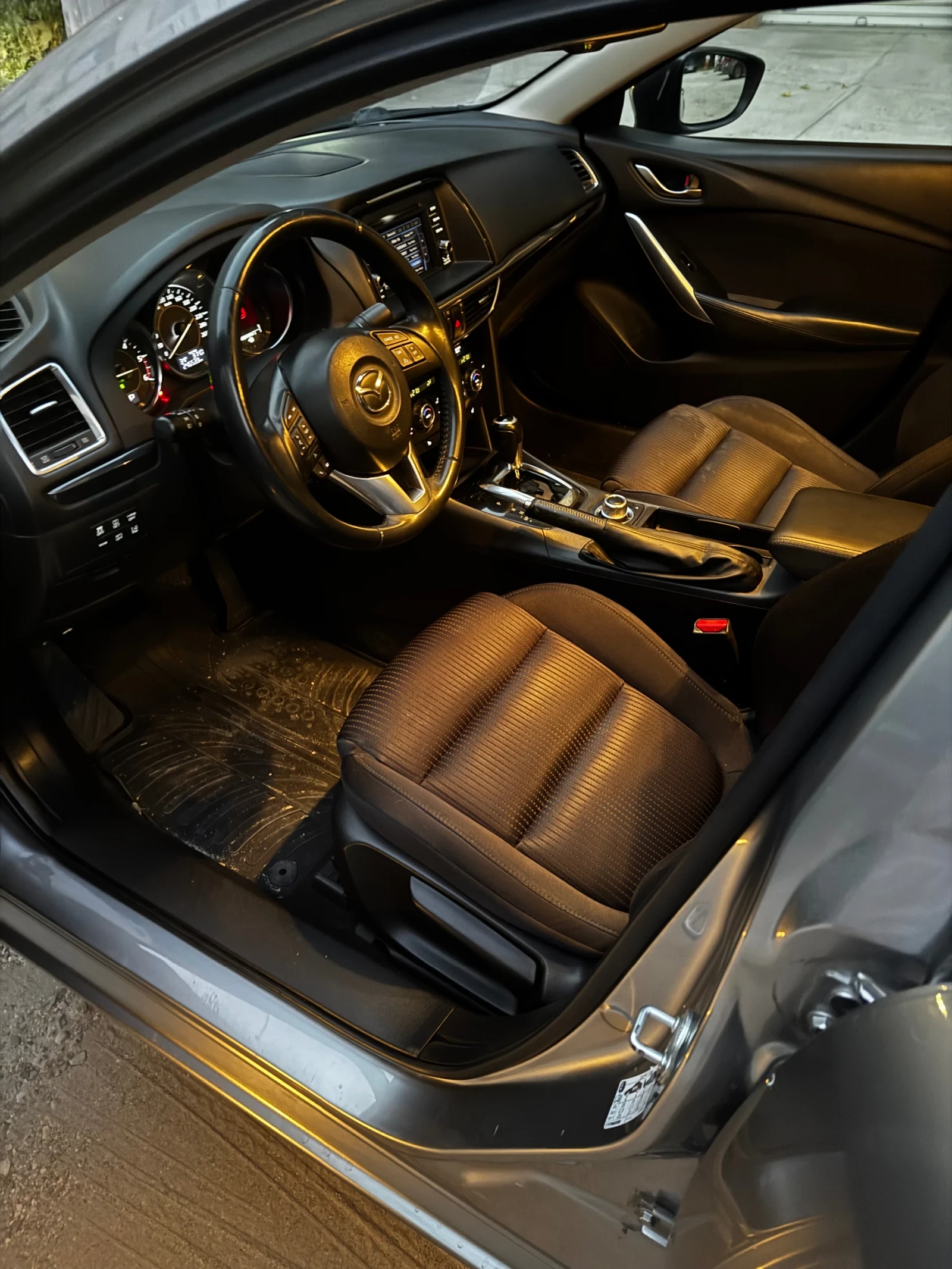 Mazda 6 НАПЪЛНО ОБСЛУЖЕНА, снимка 7 - Автомобили и джипове - 55730029
