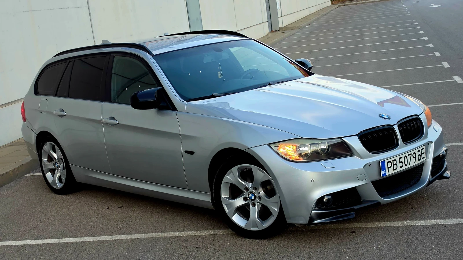 BMW 320 2.0 Facelift Евро 5, снимка 3 - Автомобили и джипове - 56424579