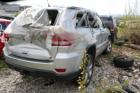 Jeep Grand cherokee 5.7 V8 HEMI Overland, снимка 10