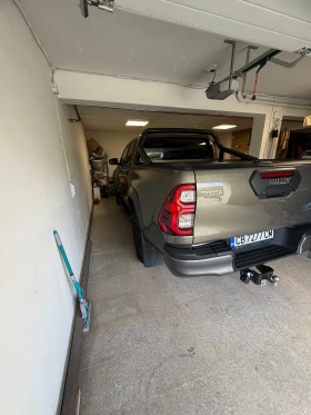 Toyota Hilux Invincible, снимка 5