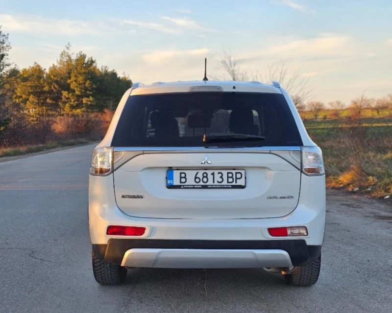 Mitsubishi Outlander 2.2DID 4WD УНИКАТ, снимка 6 - Автомобили и джипове - 48485602