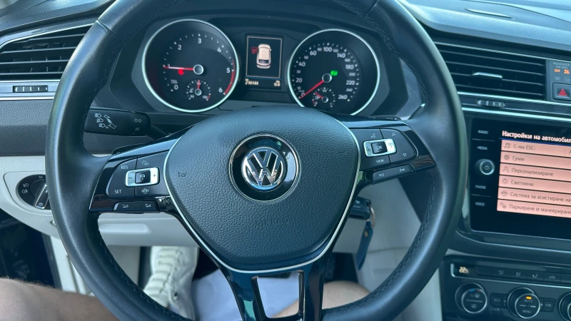 VW Tiguan 2.0 TDI 4Motion Automatic, снимка 16 - Автомобили и джипове - 51692026