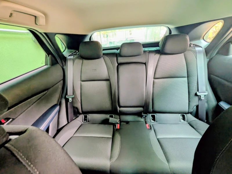 Mazda CX-30, снимка 4 - Автомобили и джипове - 52019380