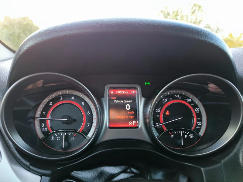 Dodge Journey Crossroad 3.6 V6 280HP AM 500лв. Подарък за гуми, снимка 8 - Автомобили и джипове - 52227429