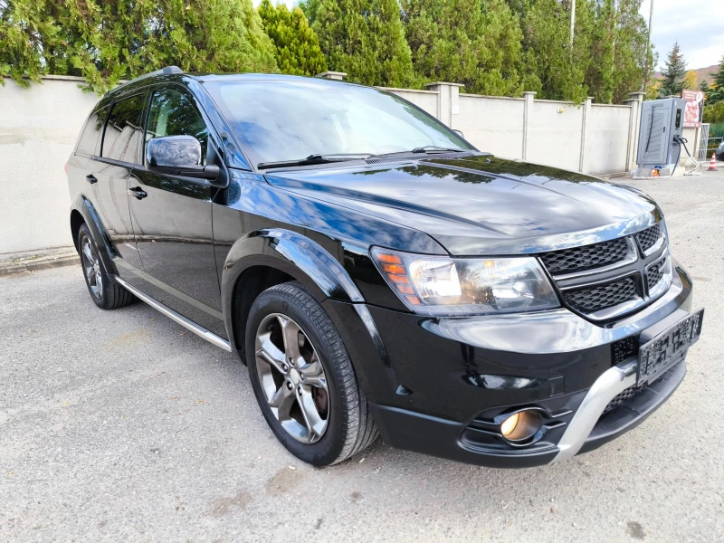 Dodge Journey Crossroad 3.6 V6 280HP AM 500лв. Подарък за гуми, снимка 2 - Автомобили и джипове - 52227429