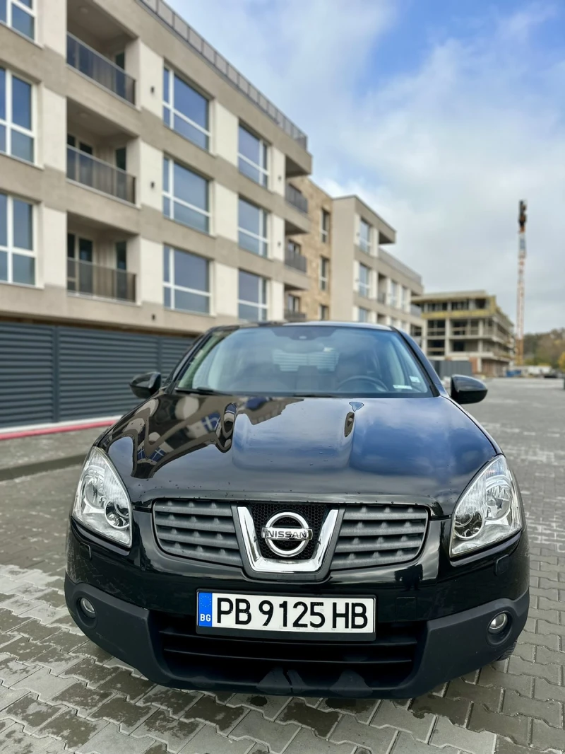 Nissan Qashqai 2.0 Бензин/4х4/KEYLESS/PANORAMA, снимка 2 - Автомобили и джипове - 52369808
