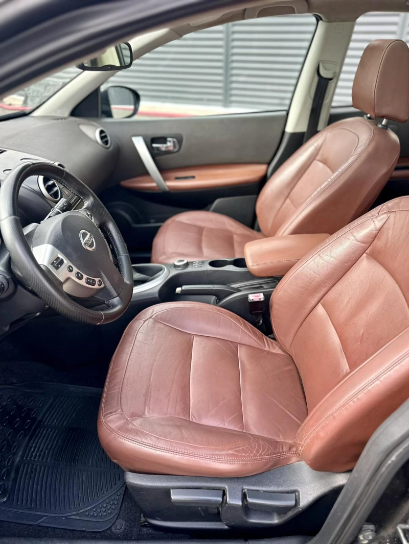 Nissan Qashqai 2.0 Бензин/4х4/KEYLESS/PANORAMA, снимка 8 - Автомобили и джипове - 52369808