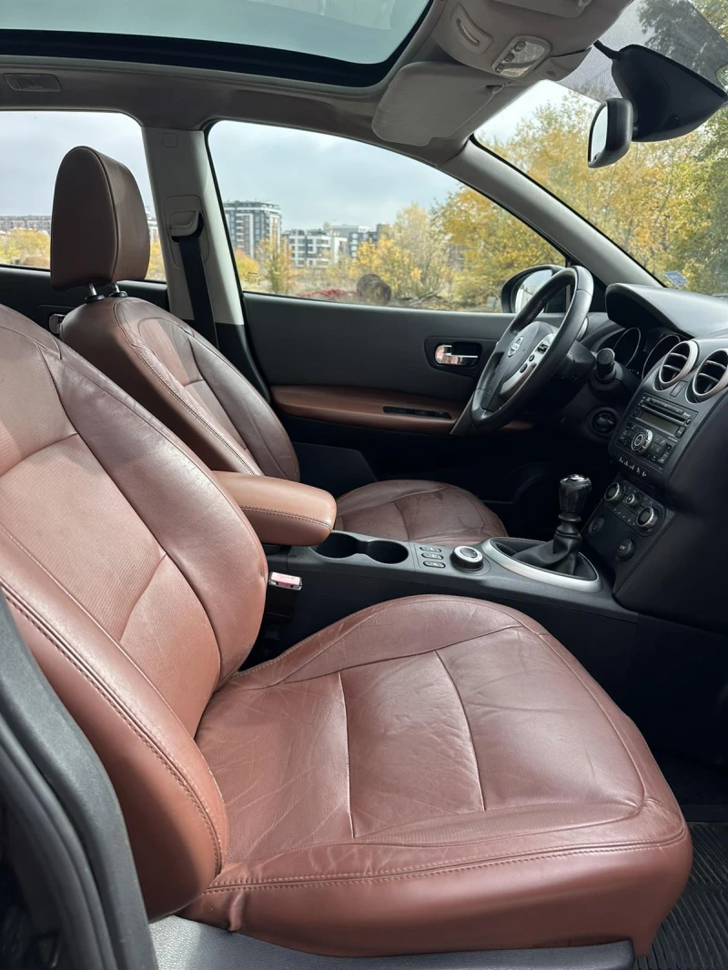 Nissan Qashqai 2.0 Бензин/4х4/KEYLESS/PANORAMA, снимка 10 - Автомобили и джипове - 52369808