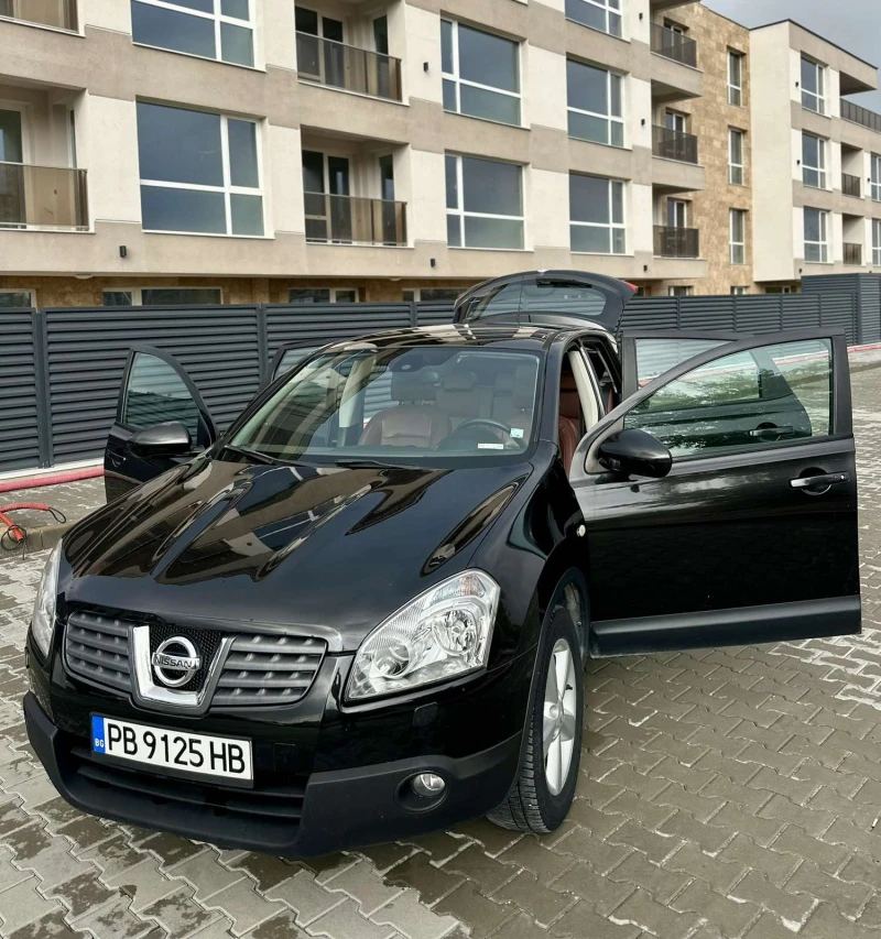 Nissan Qashqai 2.0 Бензин/4х4/KEYLESS/PANORAMA, снимка 17 - Автомобили и джипове - 52369808
