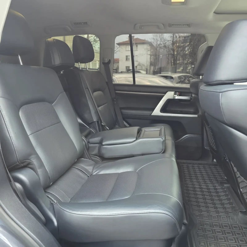 Toyota Land cruiser 200 4.5D V8, снимка 10 - Автомобили и джипове - 52886646
