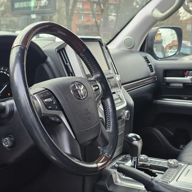 Toyota Land cruiser 200 4.5D V8, снимка 17 - Автомобили и джипове - 52886646