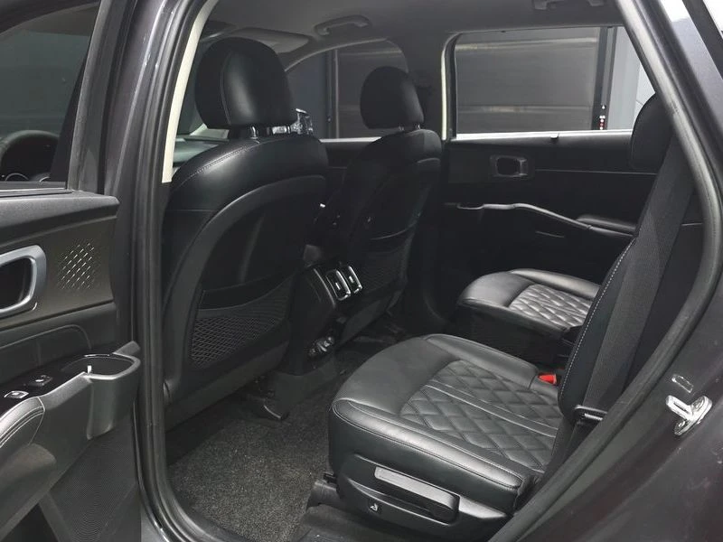 Kia Sorento Diesel 2.2 4WD| 200к.с., снимка 11 - Автомобили и джипове - 56269636