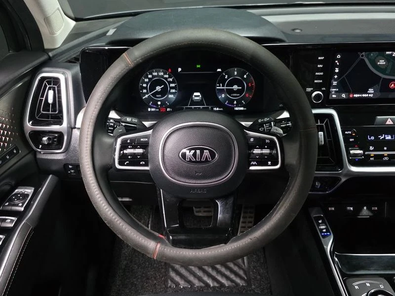 Kia Sorento Diesel 2.2 4WD| 200к.с., снимка 14 - Автомобили и джипове - 56269636