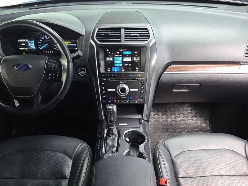 Ford Explorer, снимка 7 - Автомобили и джипове - 56687994