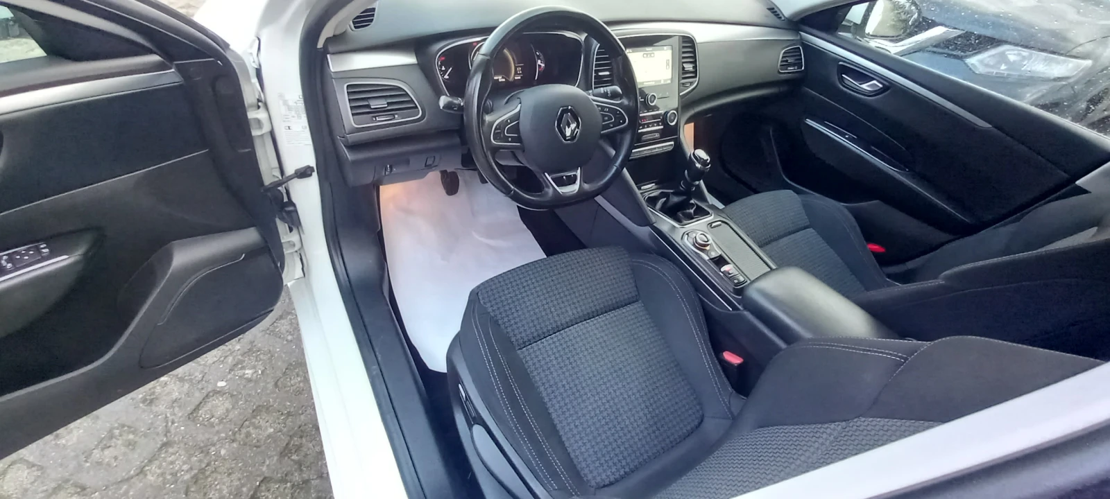 Renault Talisman 1.7D ИЗКЛЮЧИТЕЛН СЕРВИ КНИЖК ОБСЛУЖН УНИКТ ЛЕД НОВ, снимка 6 - Автомобили и джипове - 17690120