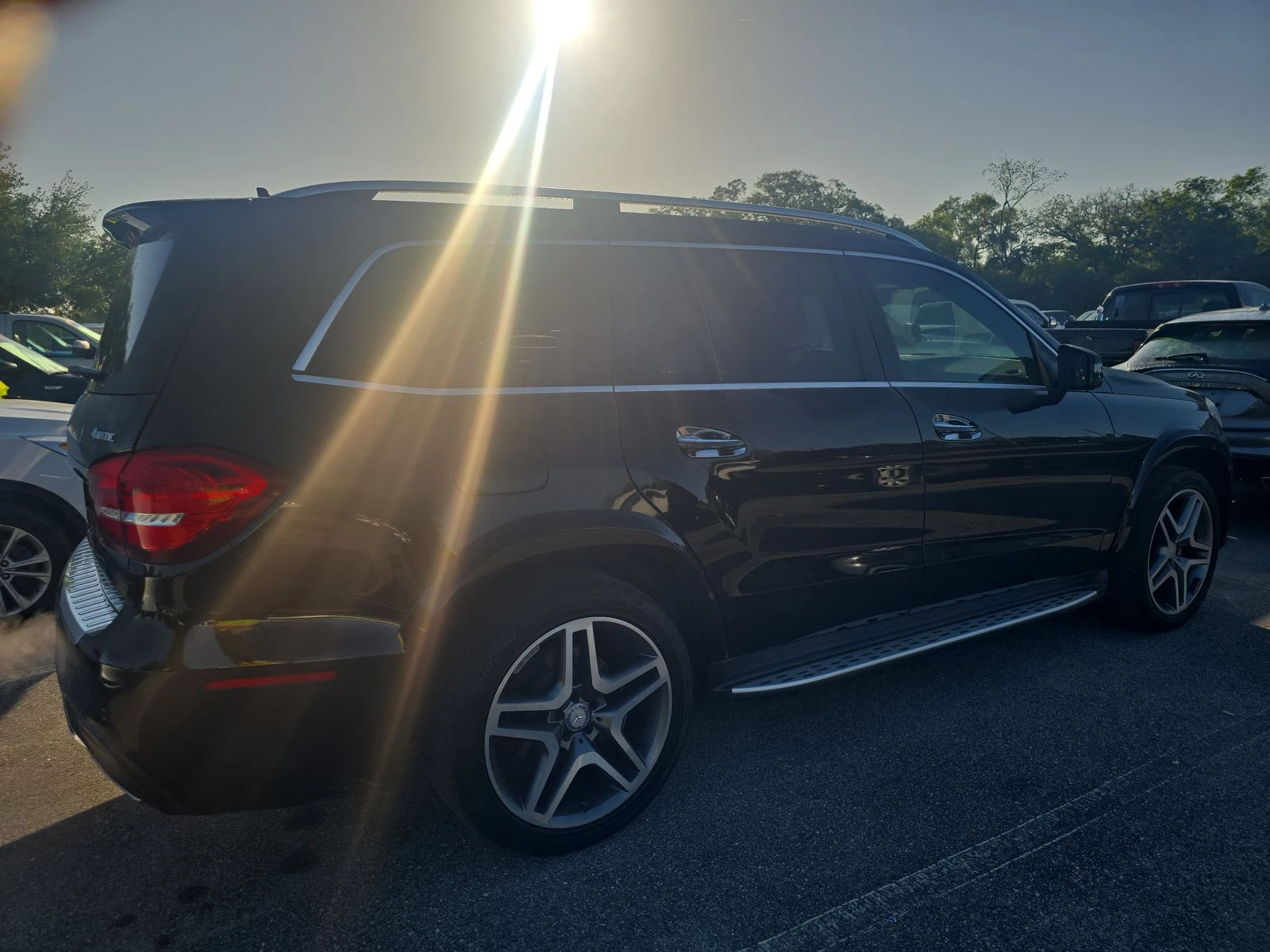 Mercedes-Benz GLS 500 4MATIC* Обдух* H/K* Дистроник* Масаж* 360* Пано*  - изображение 5