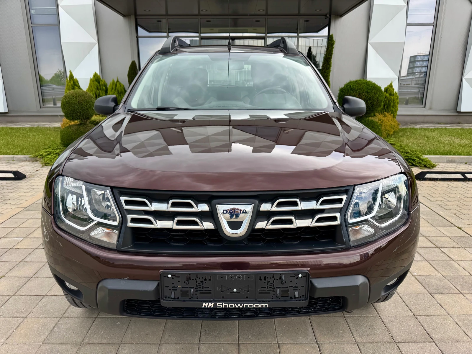 Dacia Duster 1.6I-4X4-С.КНИЖКА-АВТОПИЛОТ- - изображение 2