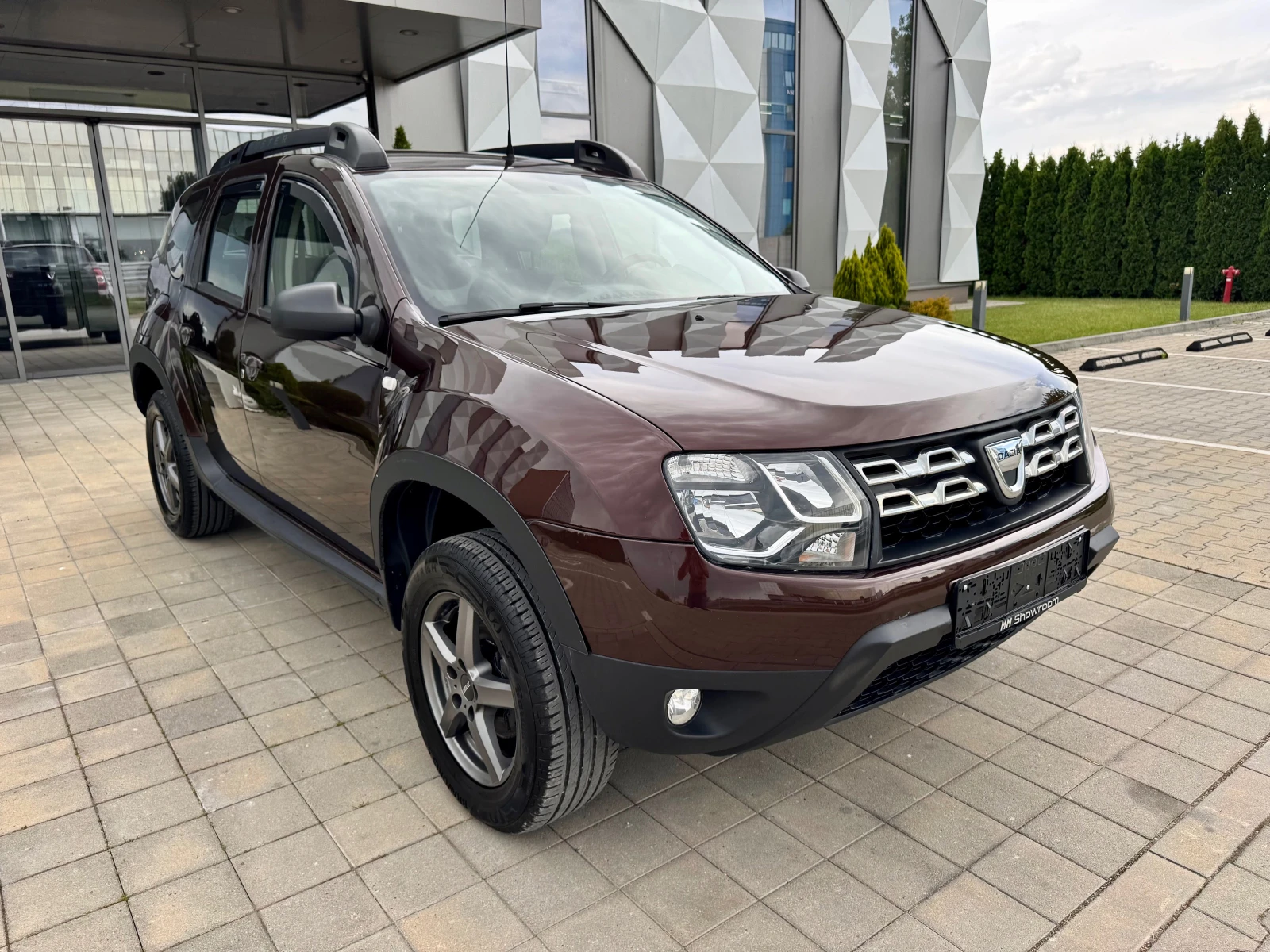 Dacia Duster 1.6I-4X4-С.КНИЖКА-АВТОПИЛОТ- - изображение 3