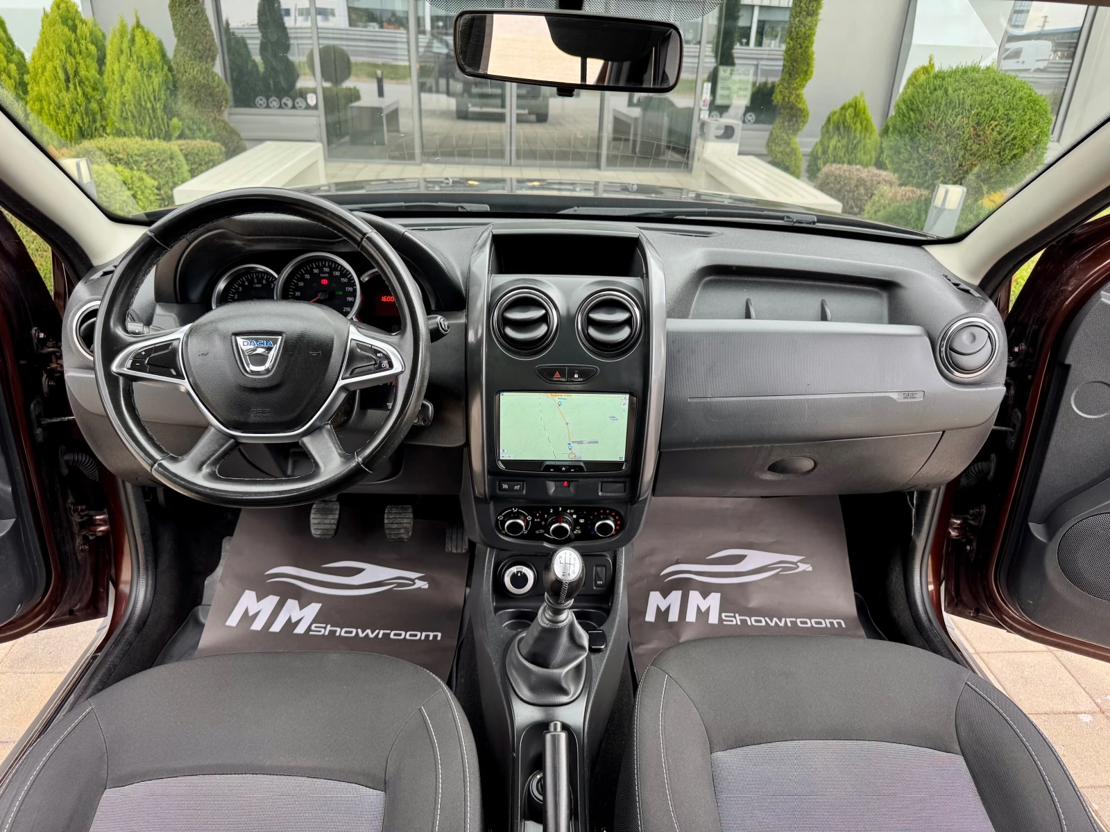 Dacia Duster 1.6I-4X4-С.КНИЖКА-АВТОПИЛОТ- - изображение 10