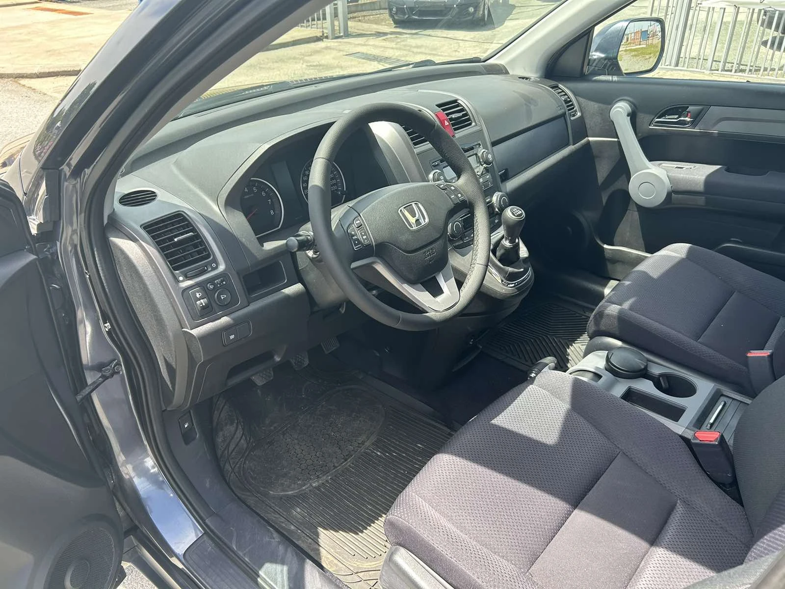 Honda Cr-v 2.0 4X4 - изображение 4