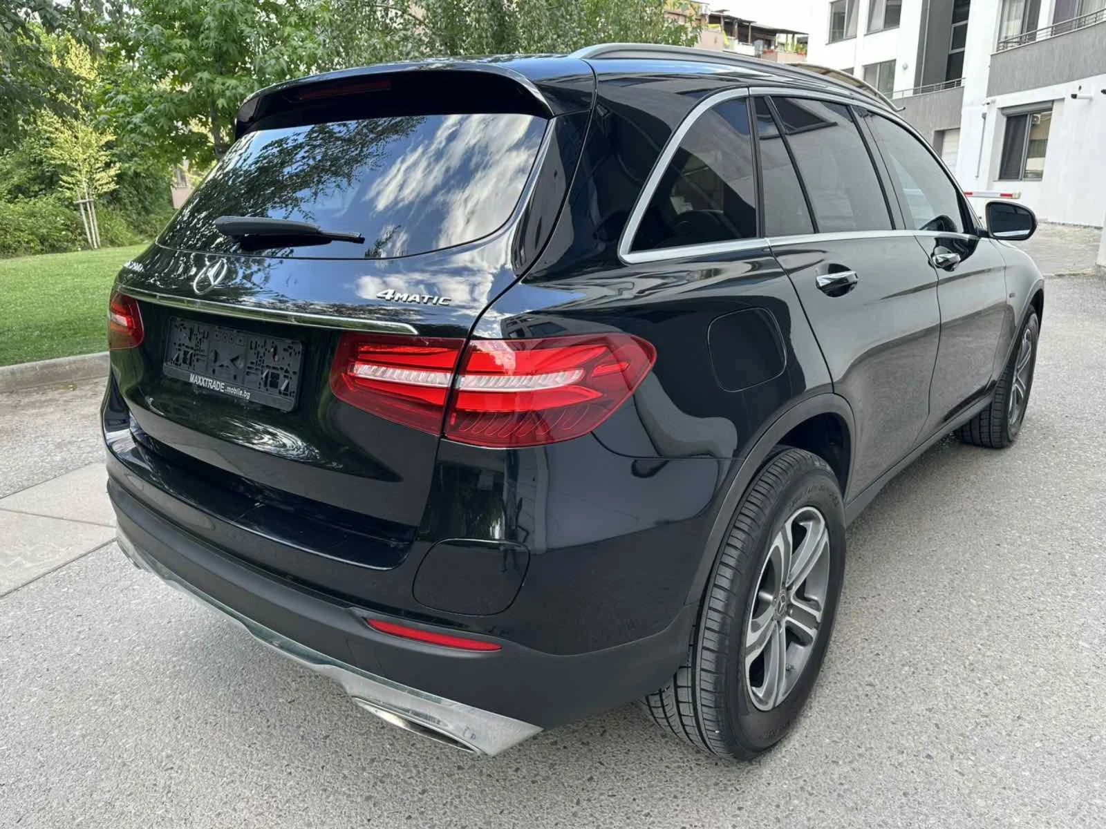 Mercedes-Benz GLC 350 e / Plug-in Hybrid  - изображение 7