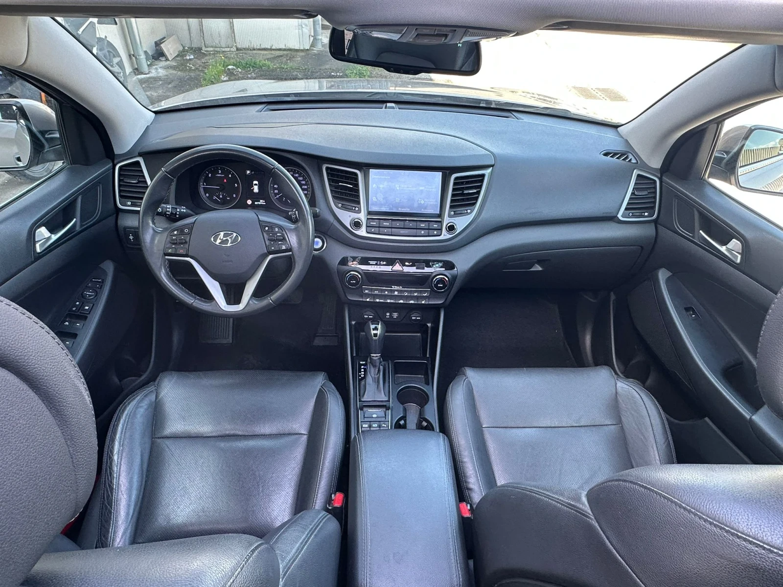 Hyundai Tucson 1.7CRDI* 140кс.* ВСИЧКИ ЕКСТРИ* НОВ, снимка 5 - Автомобили и джипове - 53923440