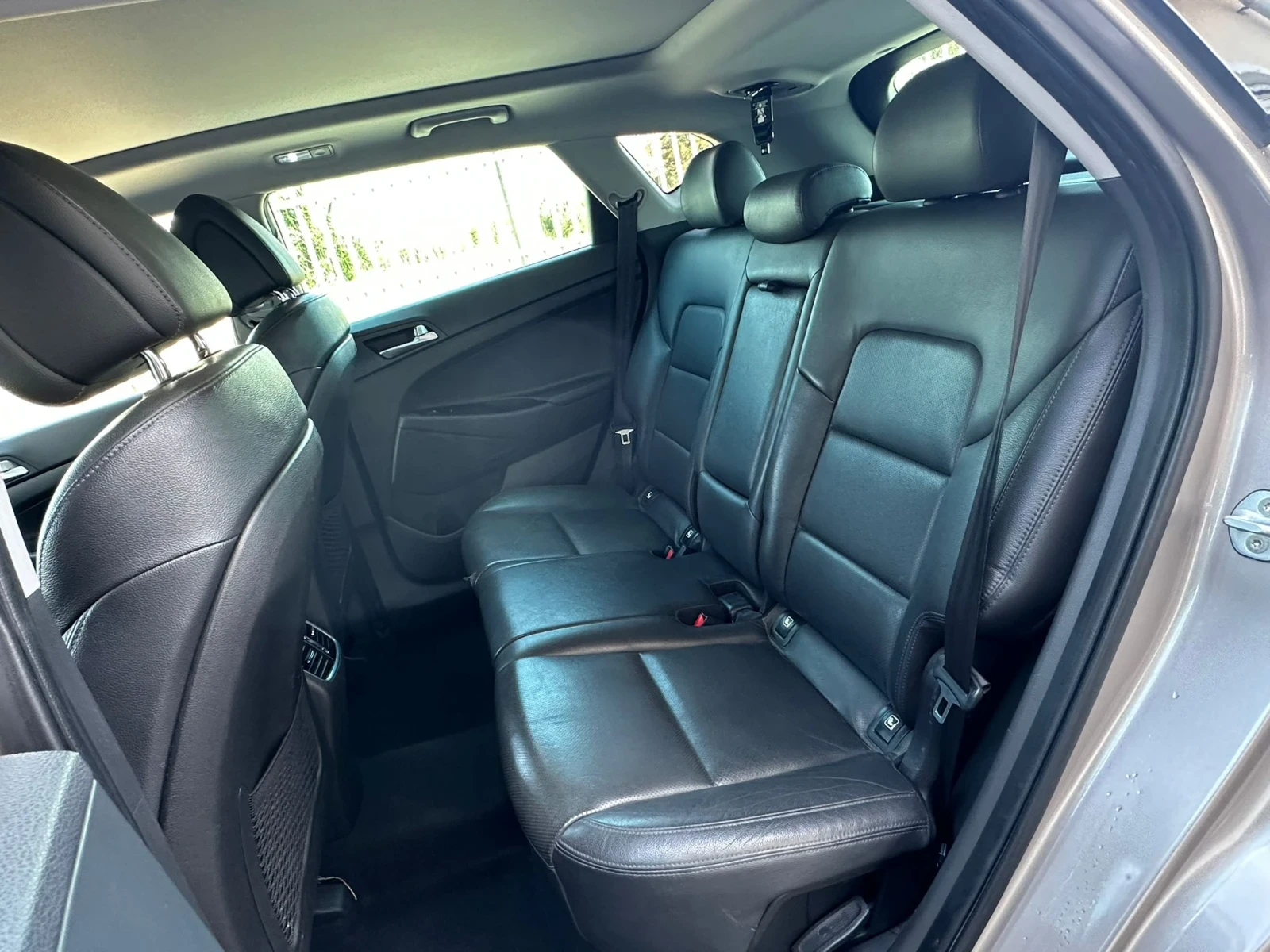 Hyundai Tucson 1.7CRDI* 140кс.* ВСИЧКИ ЕКСТРИ* НОВ, снимка 12 - Автомобили и джипове - 53923440