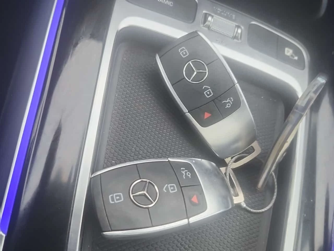 Mercedes-Benz GLA 250 ПАМЕТ| АМБИЕНТ| ПАНОРАМА| 2 КЛЮЧА| , снимка 17 - Автомобили и джипове - 54004673