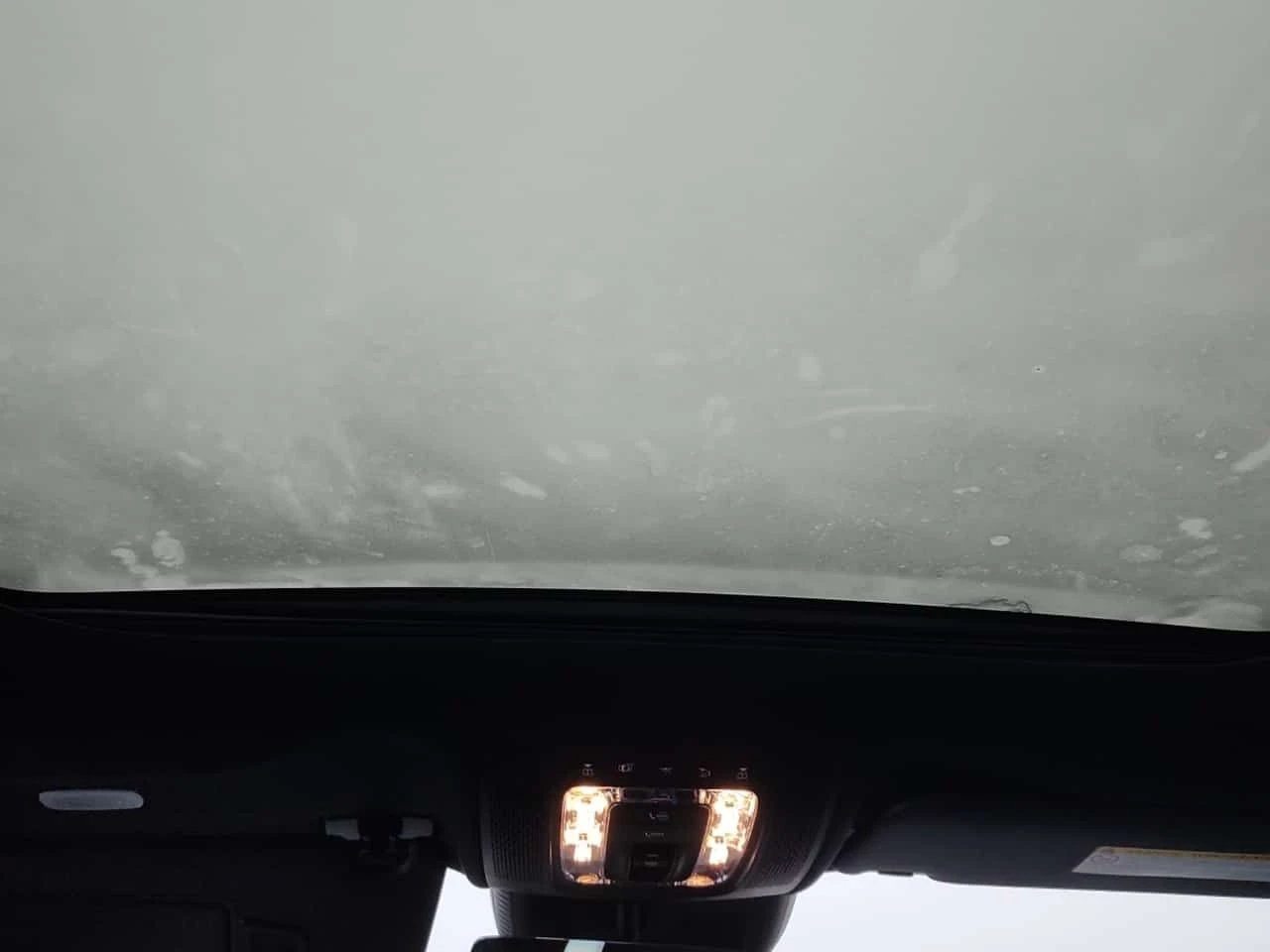 Mercedes-Benz GLA 250 ПАМЕТ| АМБИЕНТ| ПАНОРАМА| 2 КЛЮЧА| , снимка 12 - Автомобили и джипове - 54004673