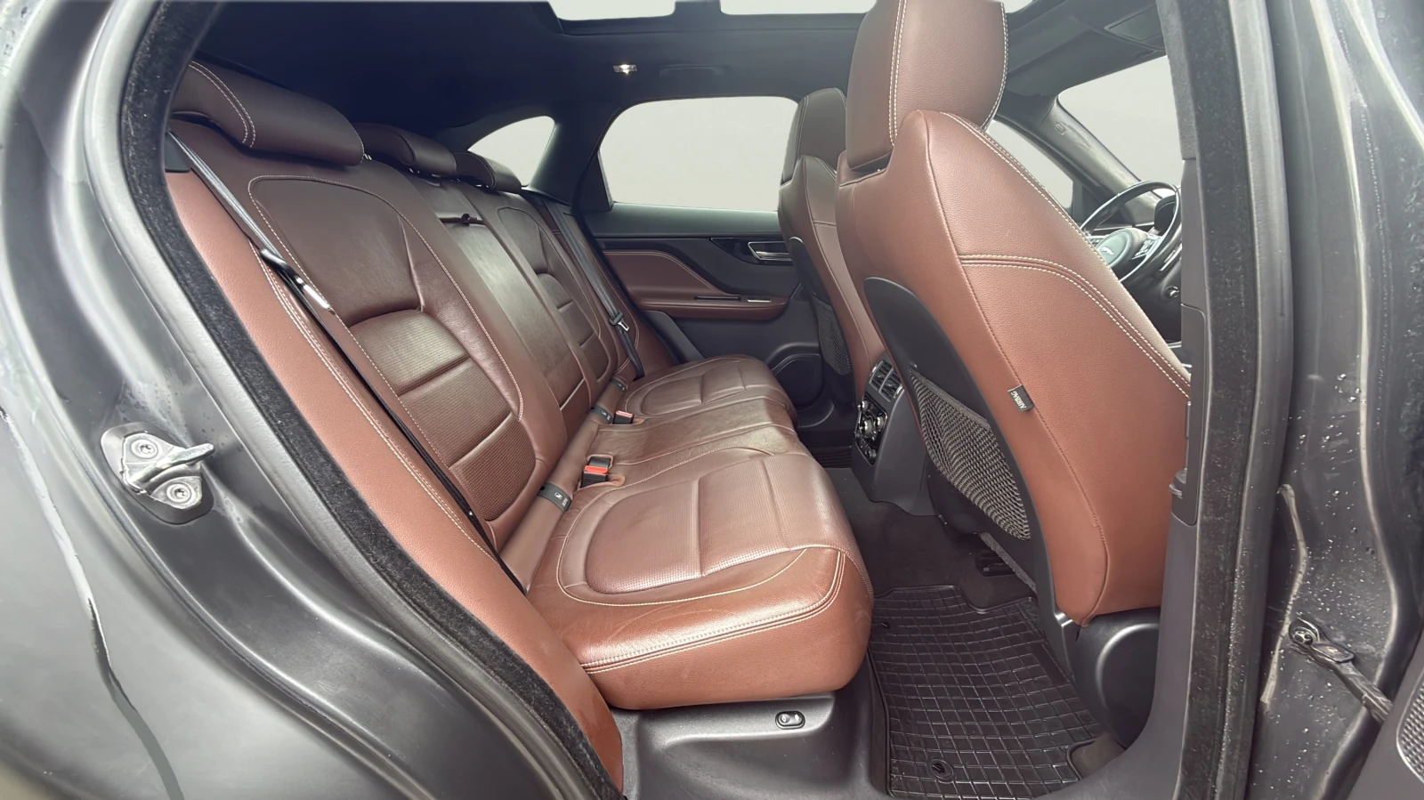 Jaguar F-PACE 3.0 Tdv6, снимка 13 - Автомобили и джипове - 54108454