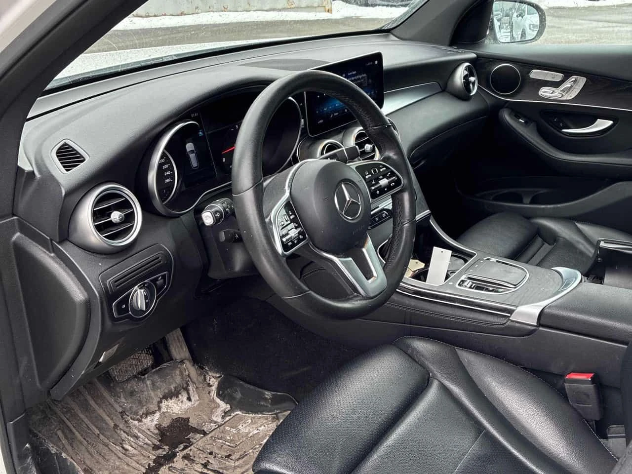 Mercedes-Benz GLC 300 /ПАНОРАМА/ПОДГРЕВИ/КЛИП НА МОТОРА , снимка 8 - Автомобили и джипове - 54161294