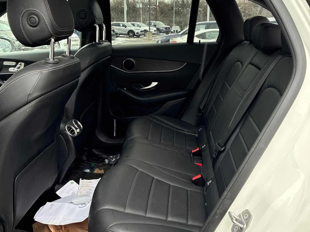 Mercedes-Benz GLC 300 /ПАНОРАМА/ПОДГРЕВИ/КЛИП НА МОТОРА , снимка 15 - Автомобили и джипове - 54161294