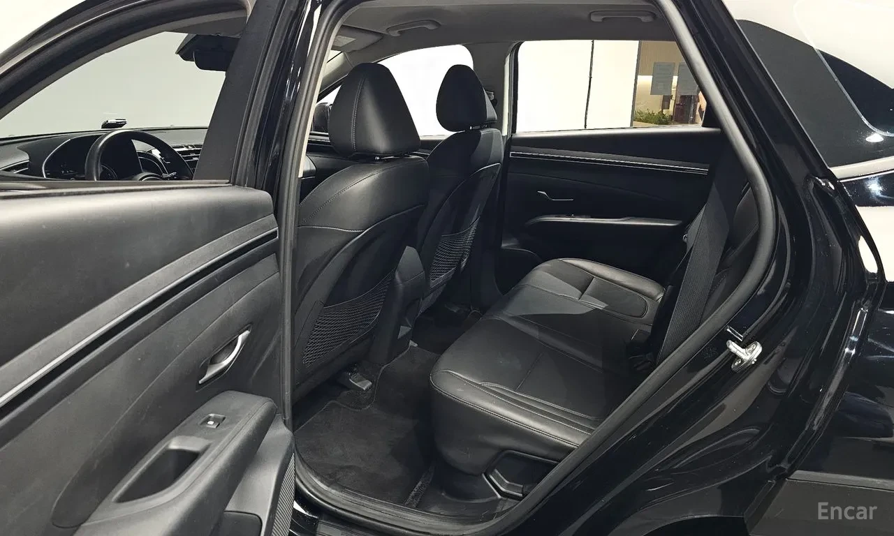 Hyundai Tucson HYBRID, снимка 11 - Автомобили и джипове - 54760401