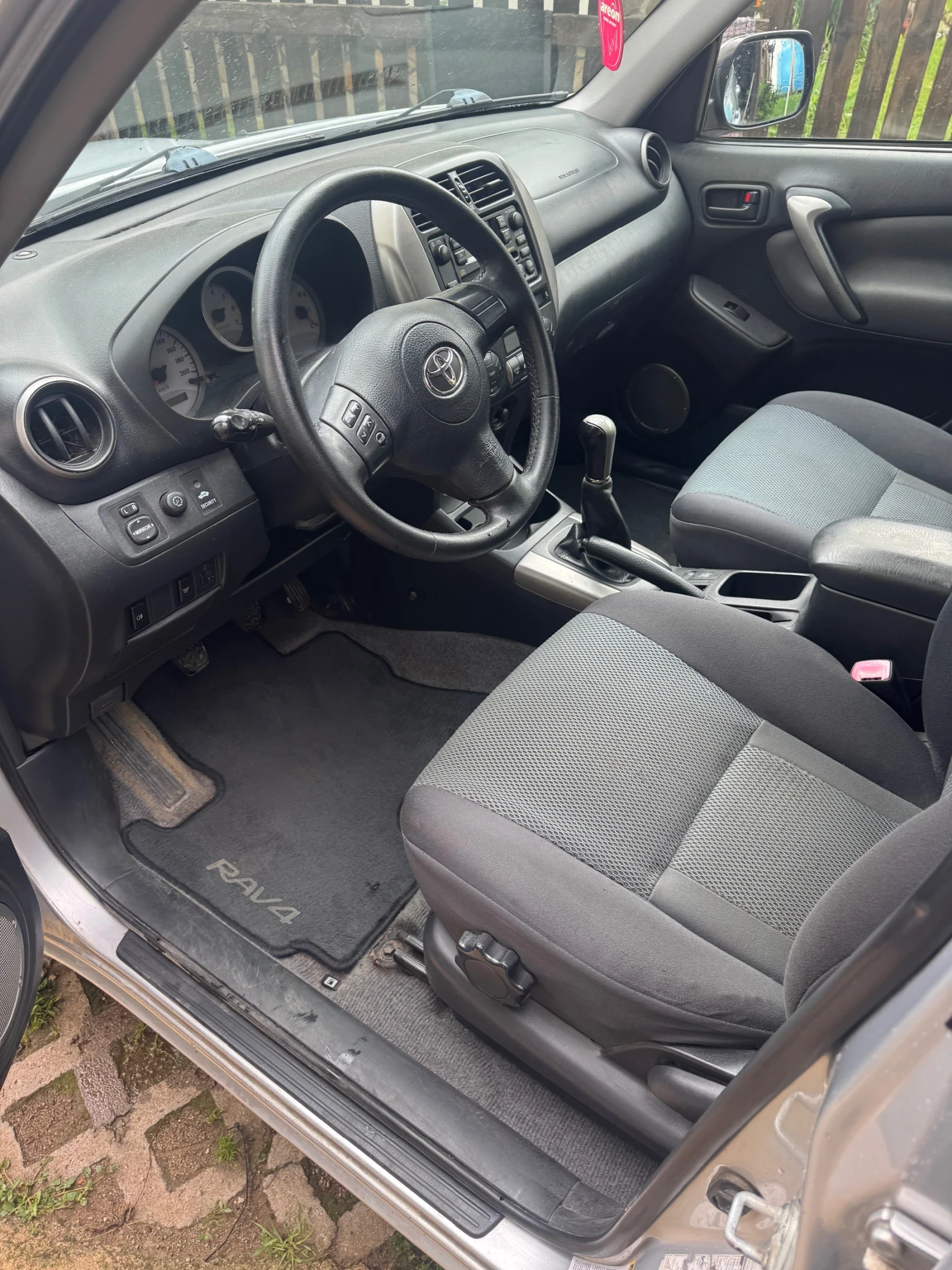 Toyota Rav4 D4D 4x4, снимка 9 - Автомобили и джипове - 54783169