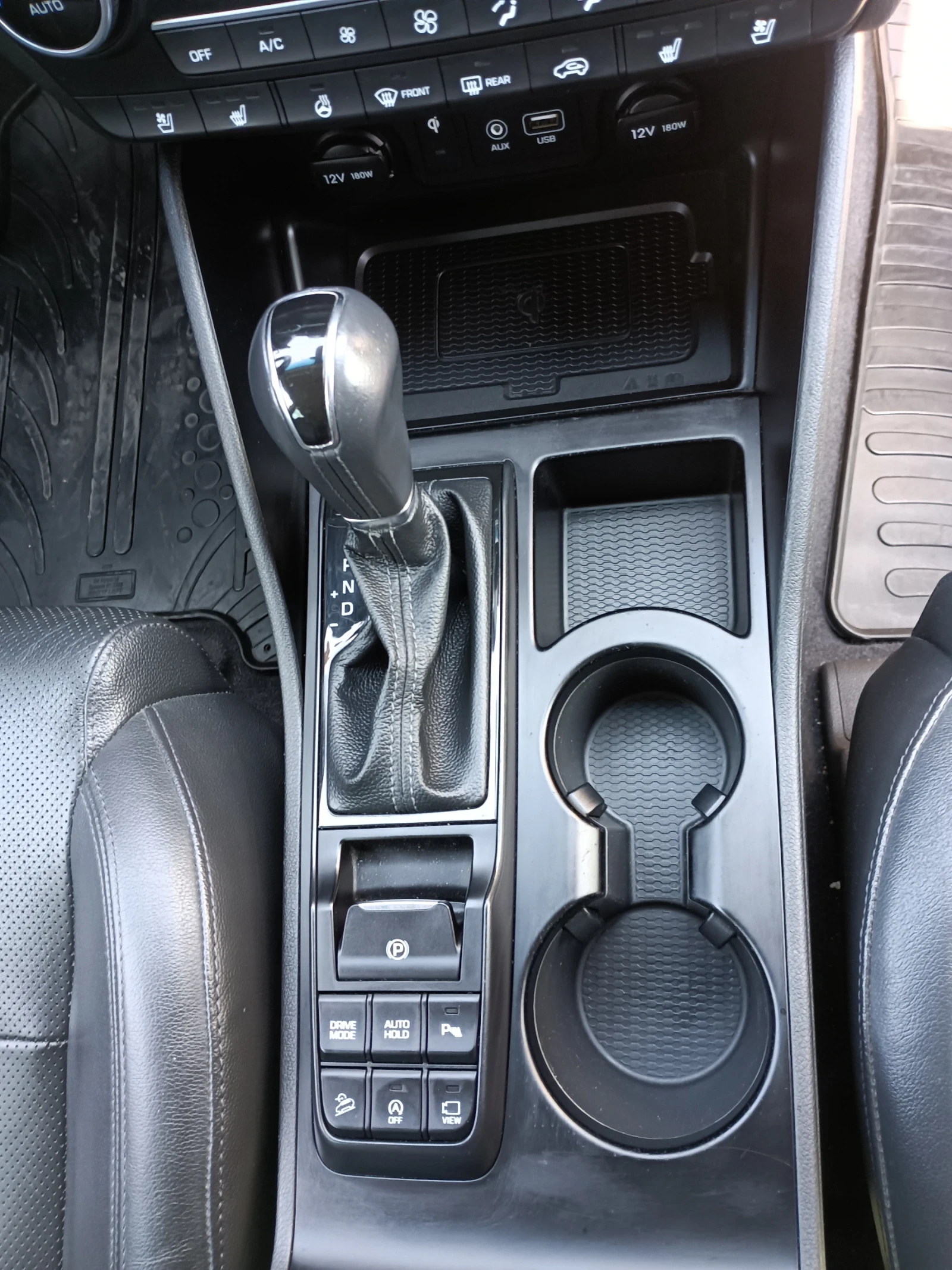 Hyundai Tucson, снимка 12 - Автомобили и джипове - 54932461