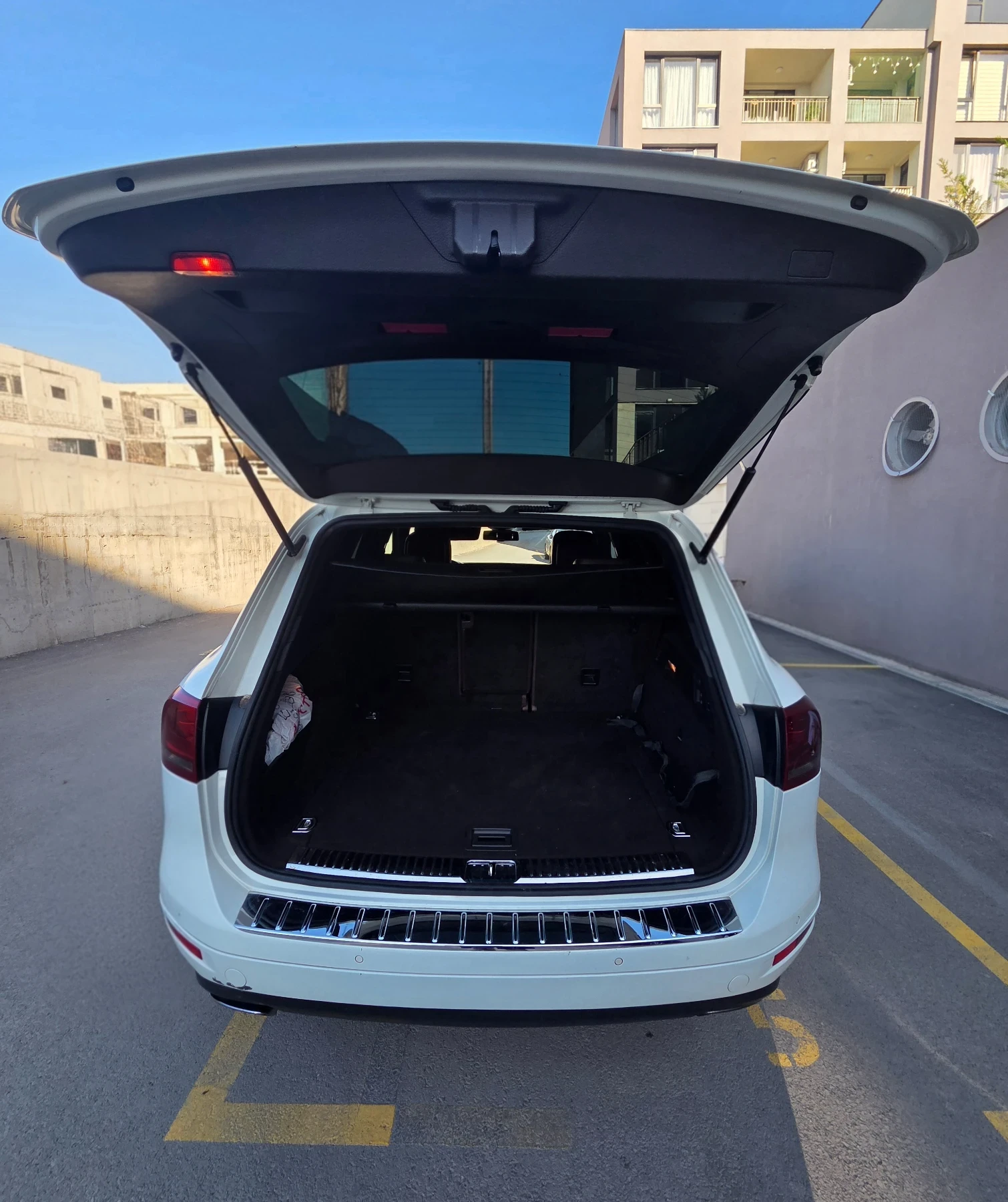VW Touareg 3, 0 TDI 245к.с. , снимка 6 - Автомобили и джипове - 55082148