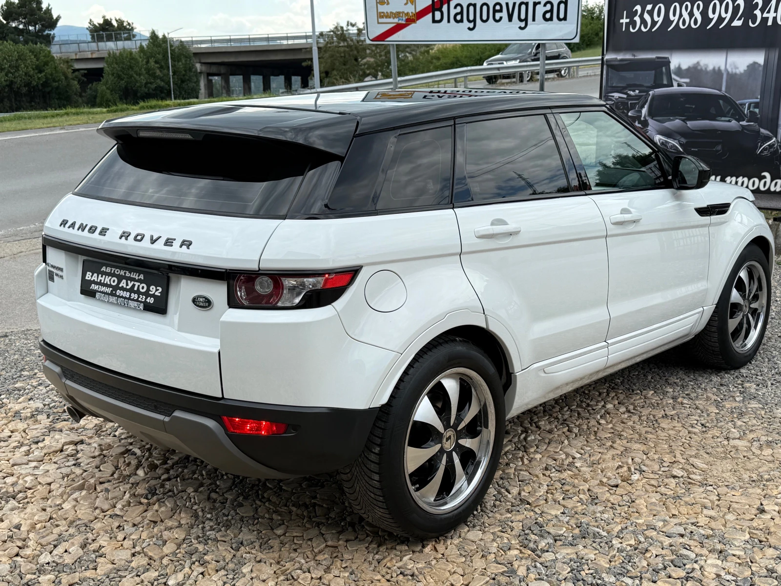 Land Rover Range Rover Evoque Всички екстри, снимка 6 - Автомобили и джипове - 55197941