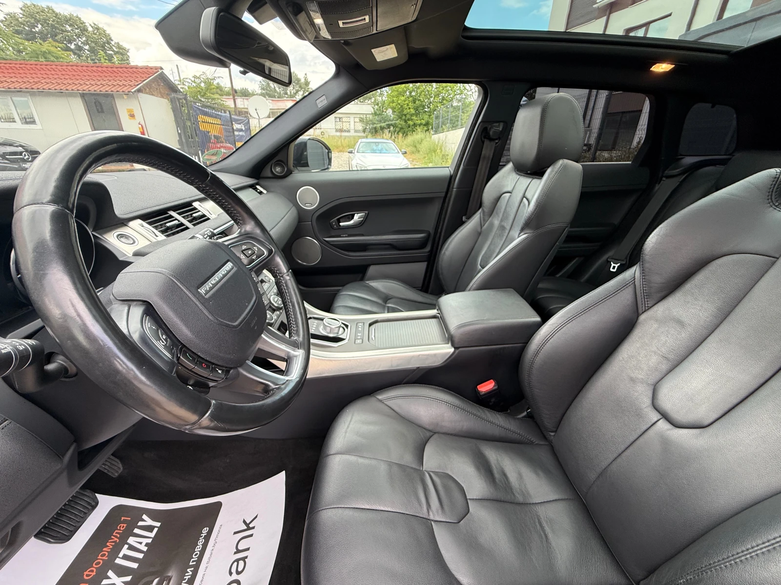 Land Rover Range Rover Evoque Всички екстри, снимка 9 - Автомобили и джипове - 55197941