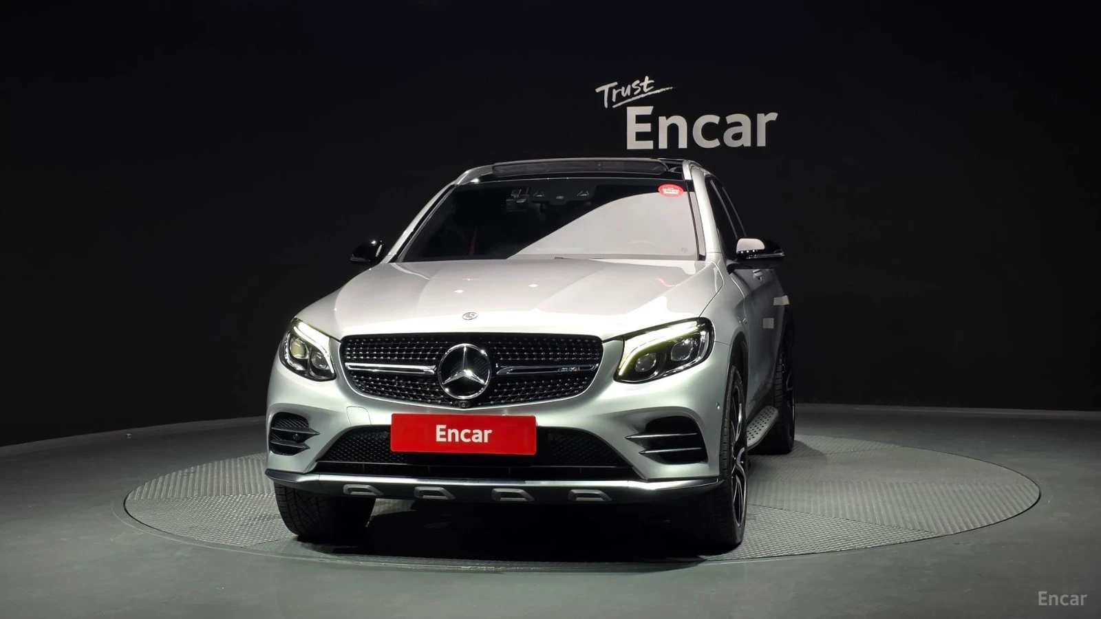 Mercedes-Benz GLC 43 AMG 4MATIC* КОЖА* ПОДГРЕВ* ПАНО* BURMESTER* 360* , снимка 3 - Автомобили и джипове - 55476793