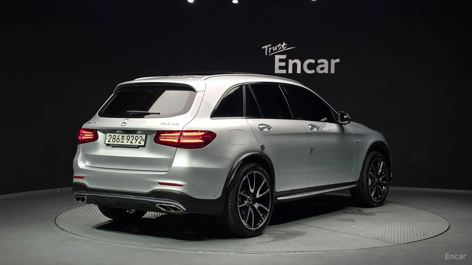 Mercedes-Benz GLC 43 AMG 4MATIC* КОЖА* ПОДГРЕВ* ПАНО* BURMESTER* 360* , снимка 2 - Автомобили и джипове - 55476793