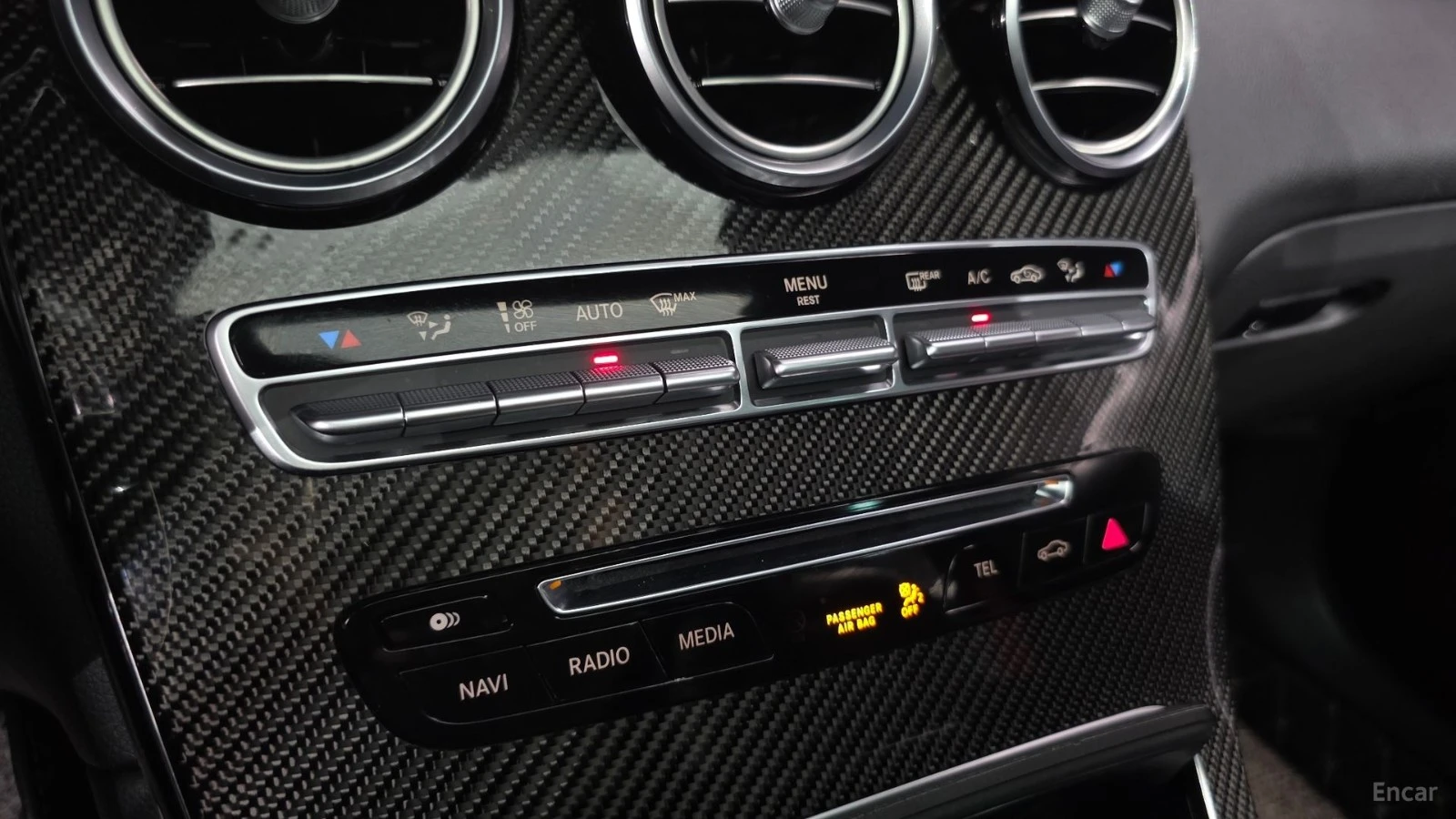 Mercedes-Benz GLC 43 AMG 4MATIC* КОЖА* ПОДГРЕВ* ПАНО* BURMESTER* 360* , снимка 15 - Автомобили и джипове - 55476793