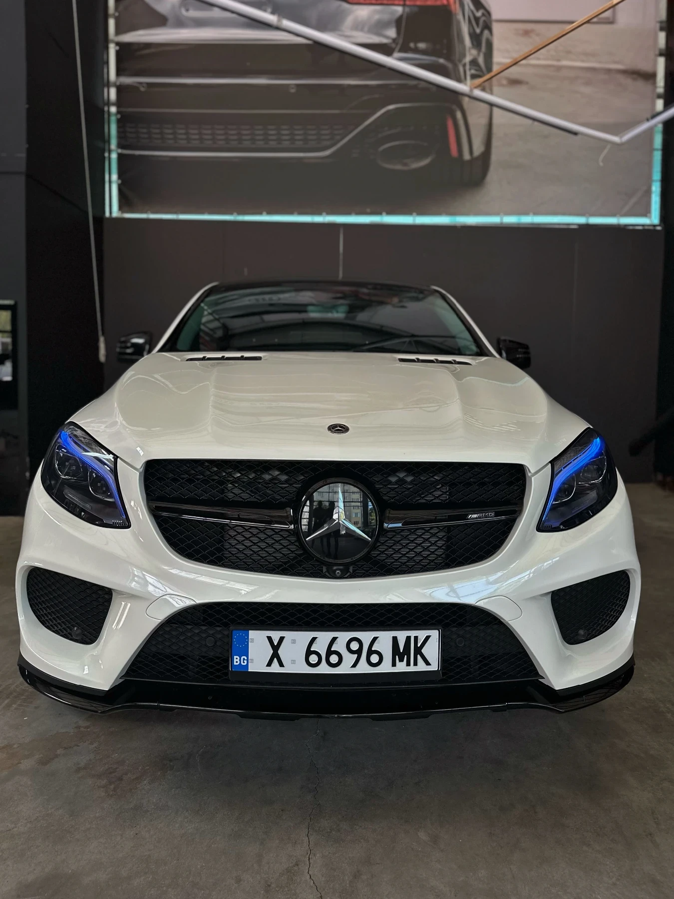 Mercedes-Benz GLE 43 AMG PANORAMA | HUD | 360CAM | DIGITAL | H&K | F1, снимка 4 - Автомобили и джипове - 56008385