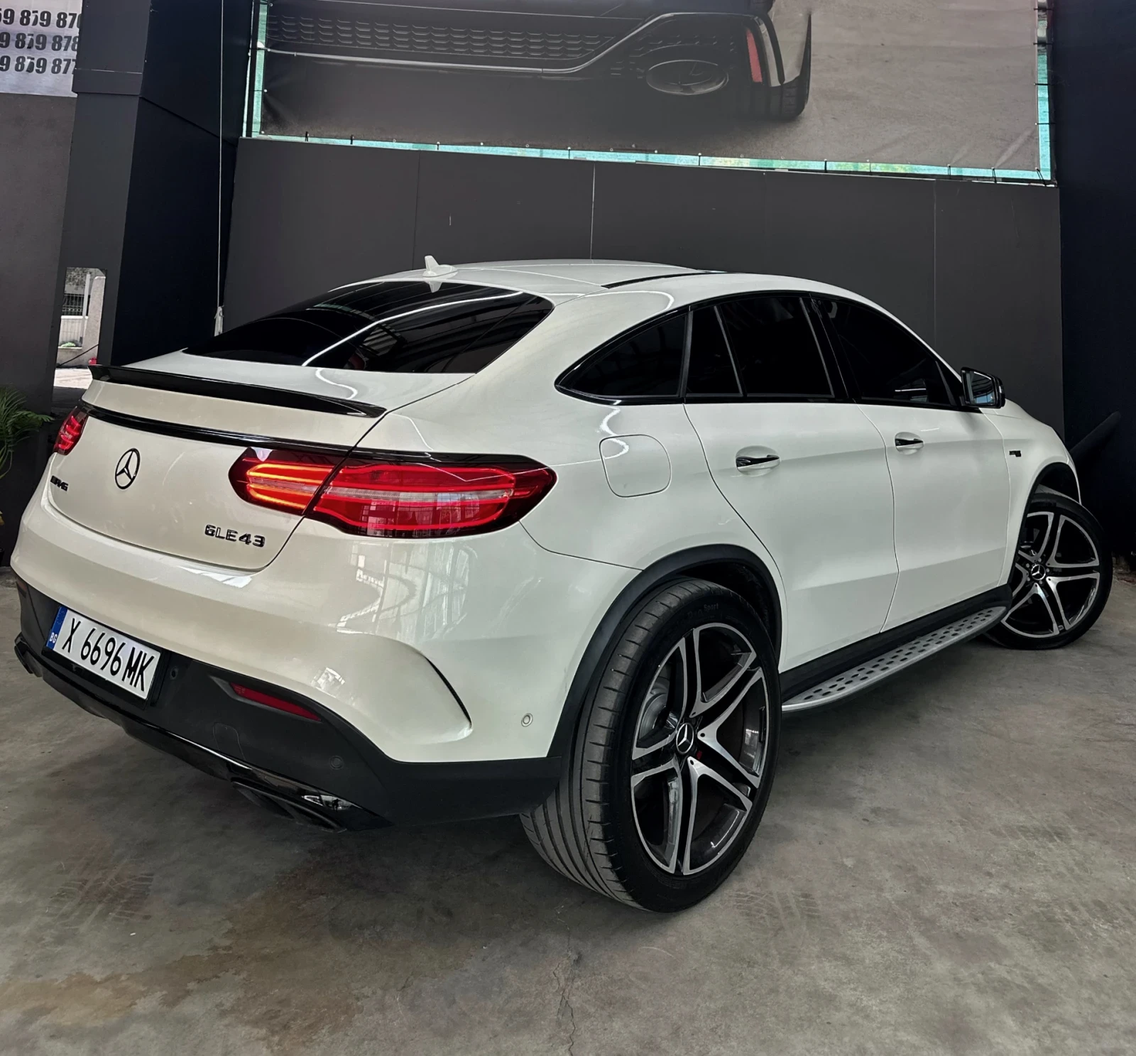 Mercedes-Benz GLE 43 AMG PANORAMA | HUD | 360CAM | DIGITAL | H&K | F1, снимка 5 - Автомобили и джипове - 56008385