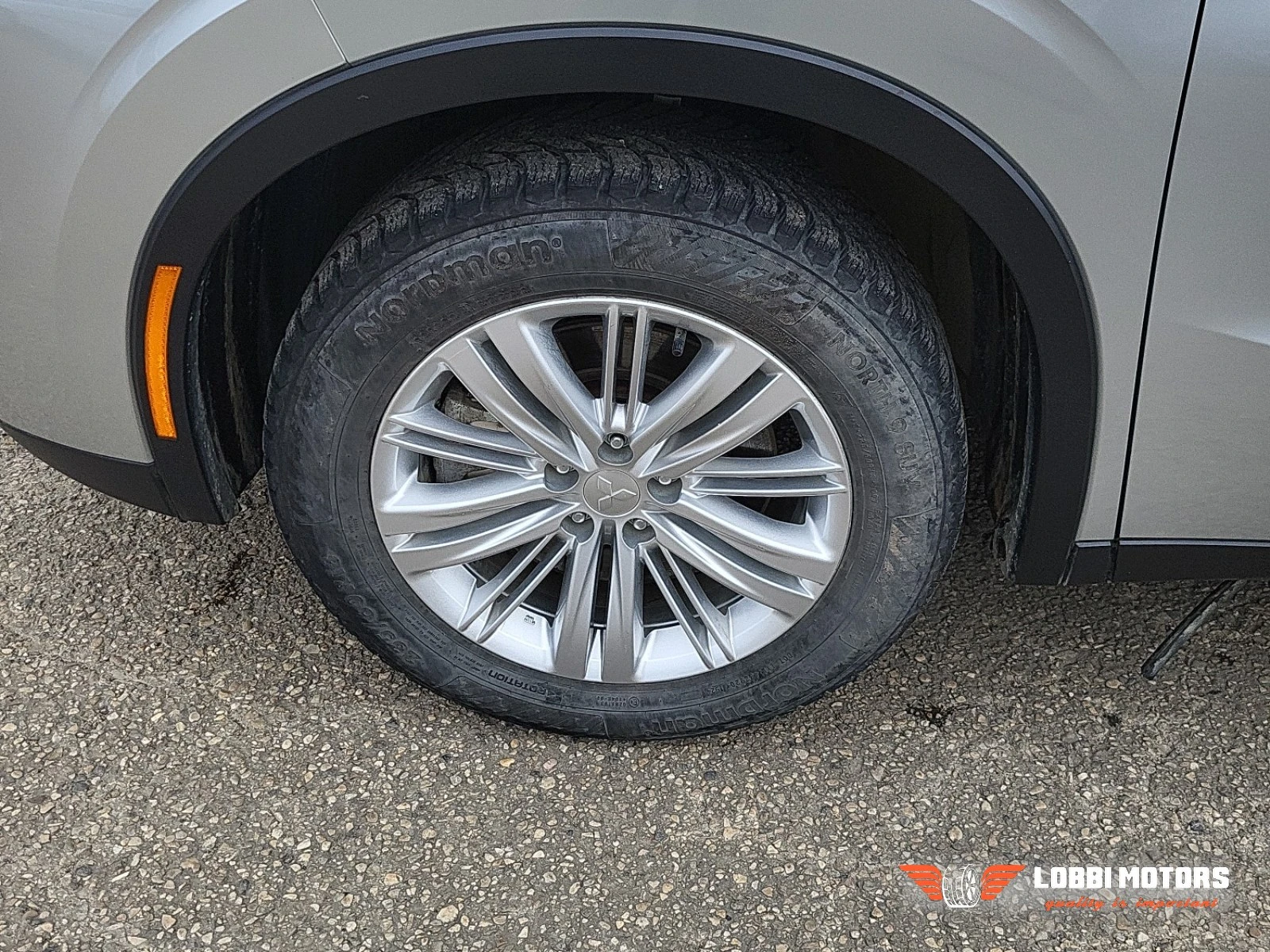 Mitsubishi Outlander, снимка 6 - Автомобили и джипове - 56025354