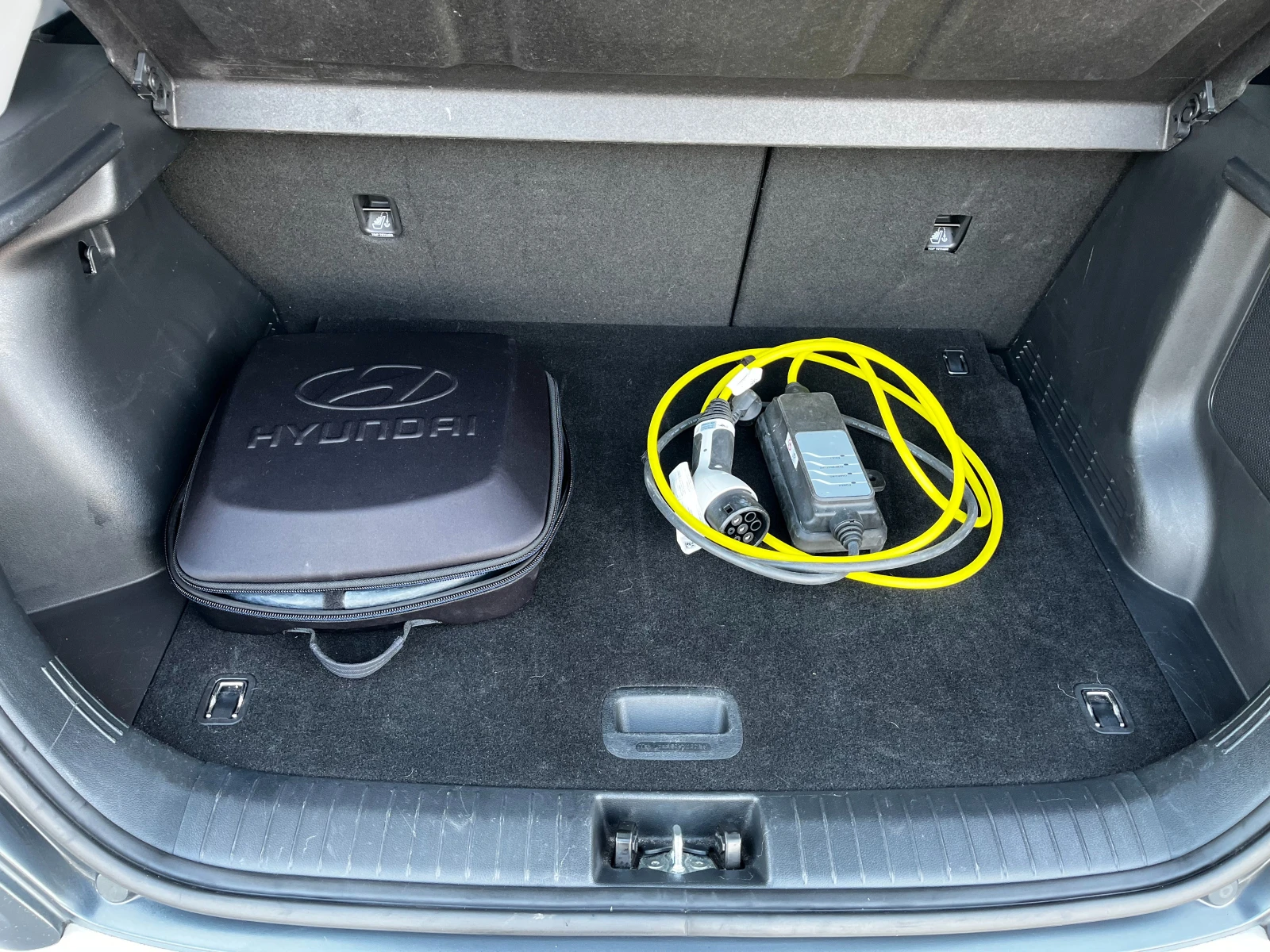 Hyundai Kona EV 64KW/h 204 k.�. SOH-93% ����� �����, HEAD UP  | Mobile.bg � ����������� 15